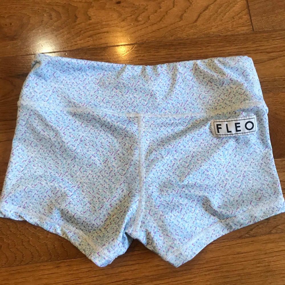 Fleo Sprinkles size small